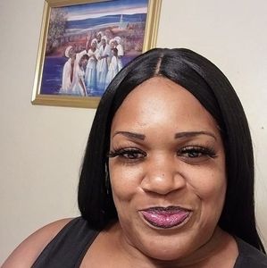 Meet your Posher, Pamela